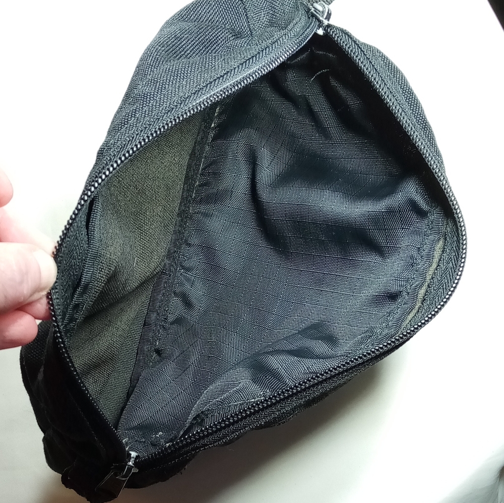Jansport Black Canvas Unisex Travel Pouch Bag View 6